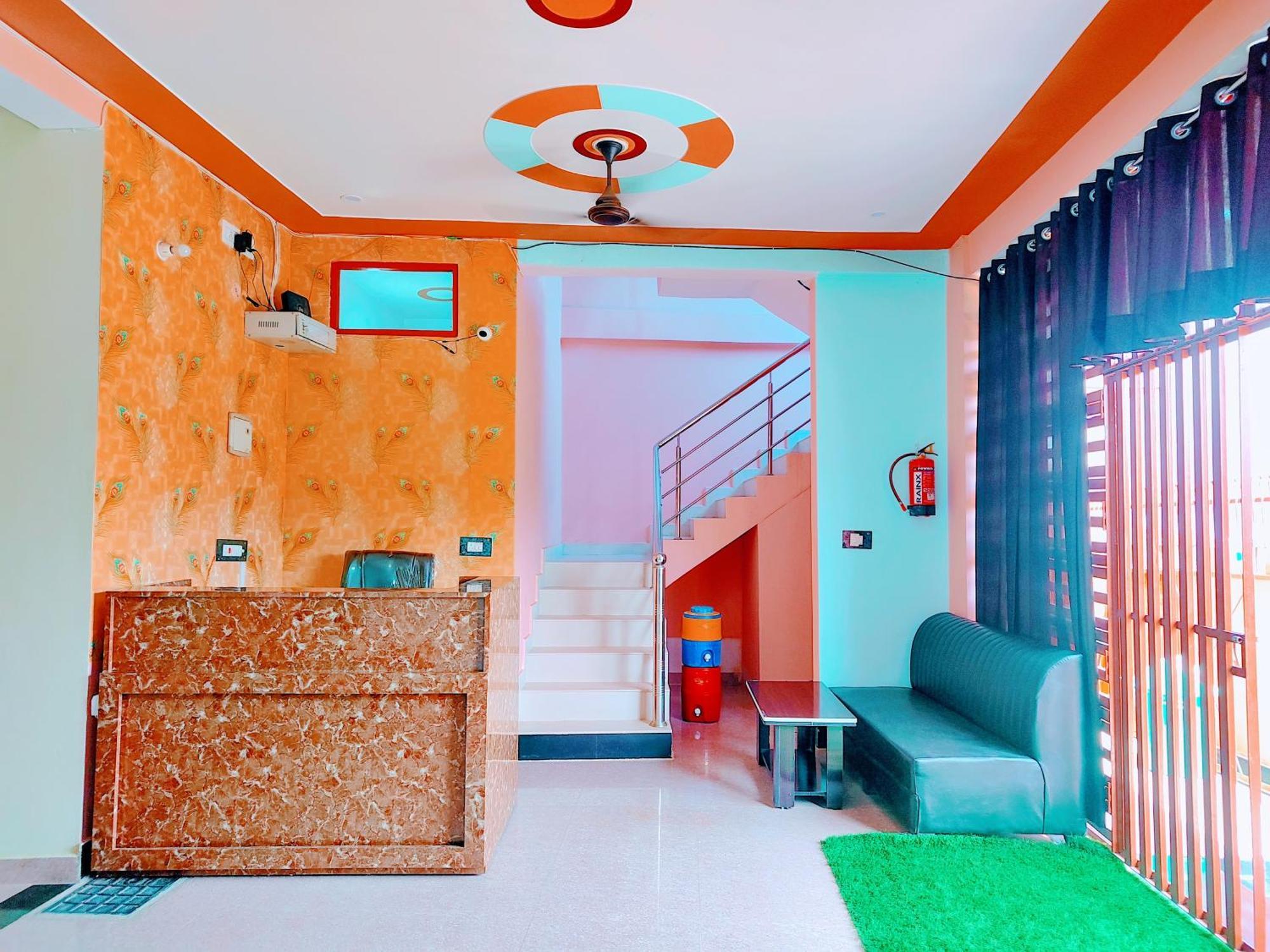 Hotel Raghukul Ayodhya ภายนอก รูปภาพ