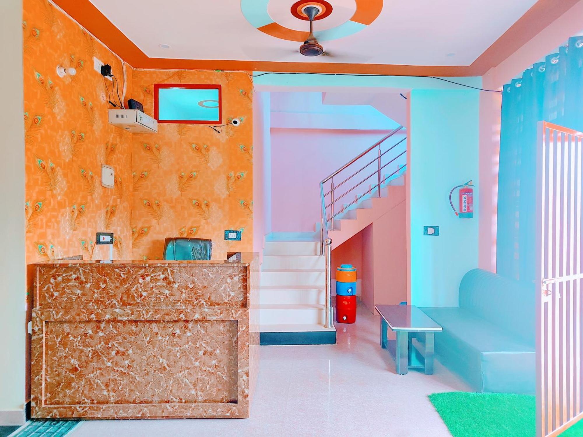 Hotel Raghukul Ayodhya ภายนอก รูปภาพ